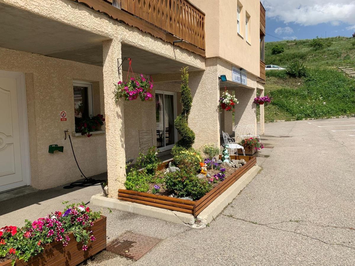 Appartement A La Montagne A La Meije Blanche Villar-d'Arene Bagian luar foto